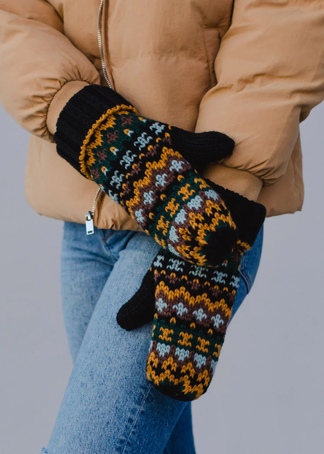 Cable Mittens Black Multi